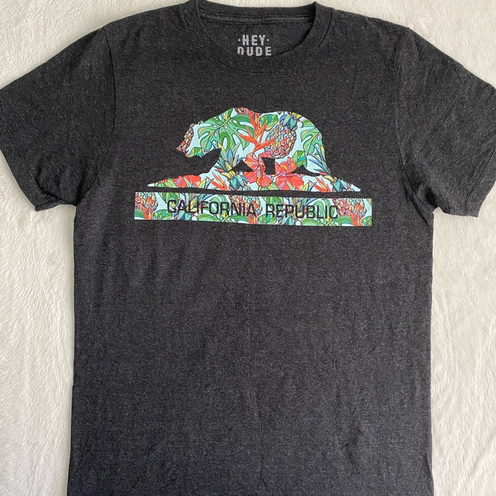 California Short sleeve tee